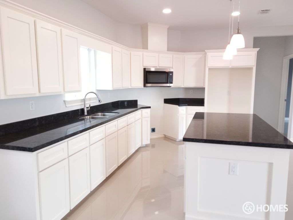 Interior Image Of Home - 3